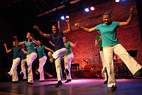 Closing the first act with Dorothy Wasserman's upbeat 'Do Your Thing' - Bill Russ Photography